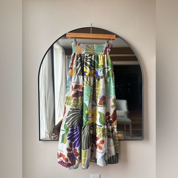 SUNDAYUP | floral tiered maxi dress | size medium - Picture 4 of 5